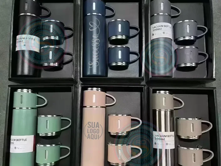 Kit Garrafa Térmica com 3 Xícaras Personalizada com Gravação a Laser